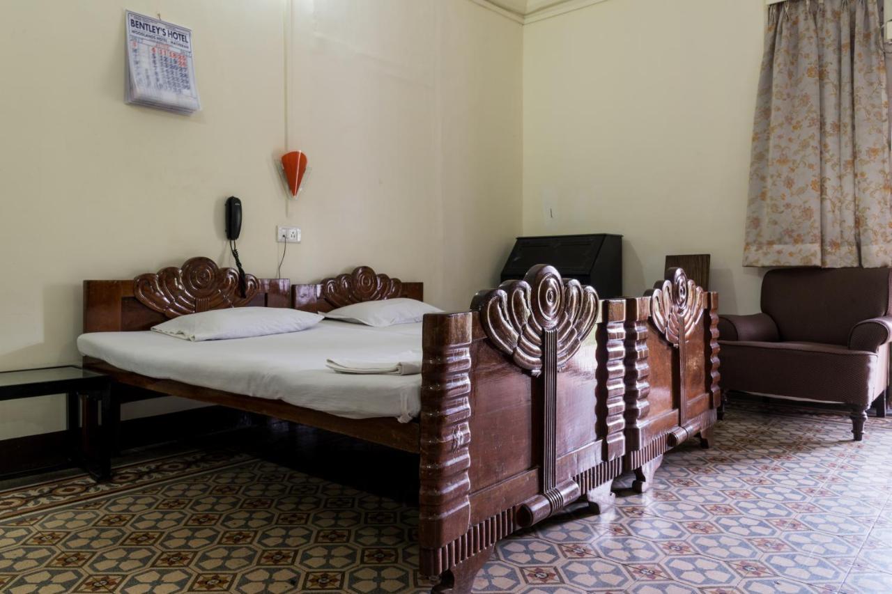 Bentleys Hotel Bombay Eksteriør billede